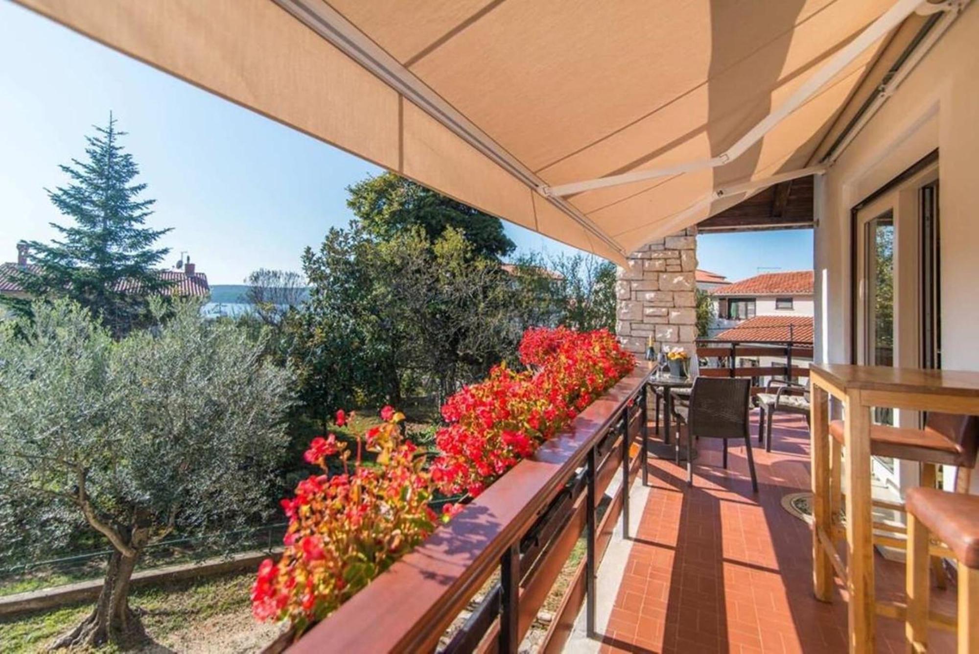 Villa Amalija - Apartment Amy Medulin Exterior foto